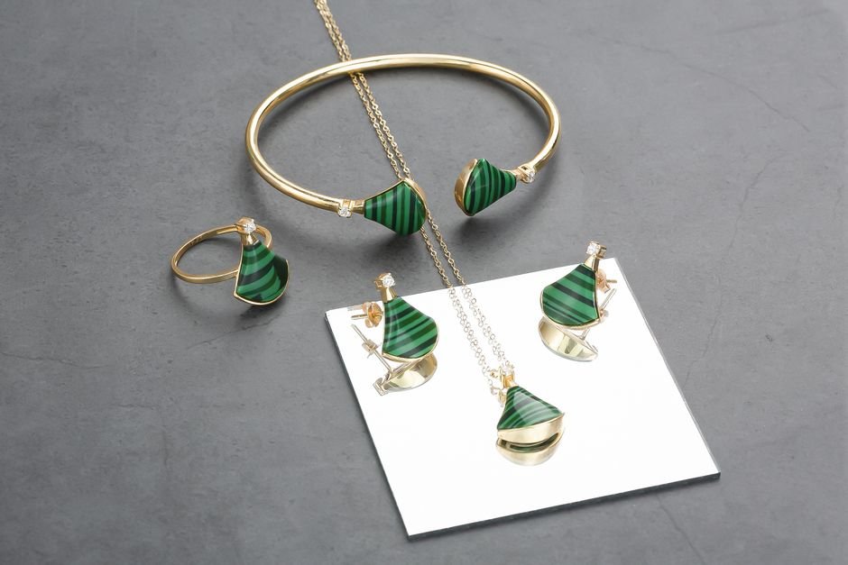 Women's Jewelry